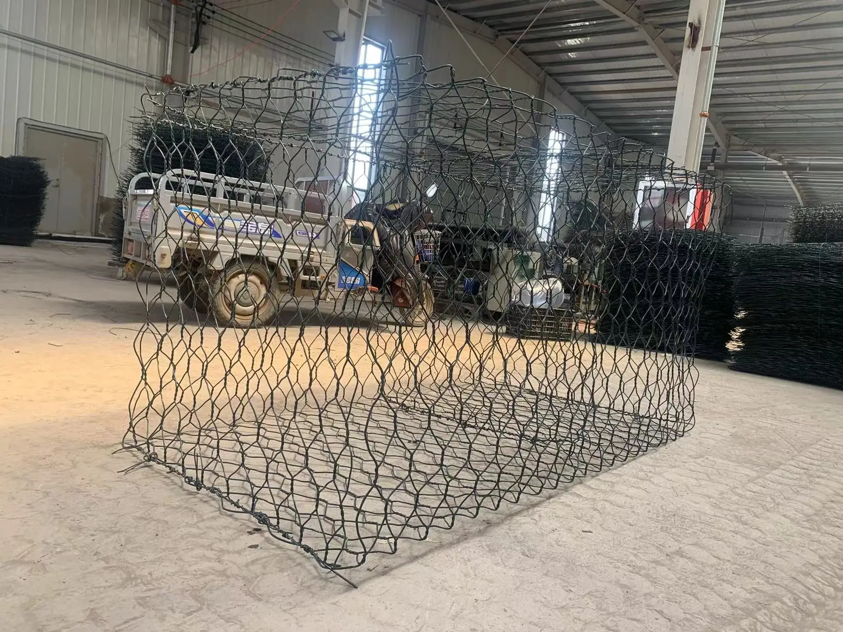 Galvanized Wire/PVC Coated Gabion Box from China factory hot sale