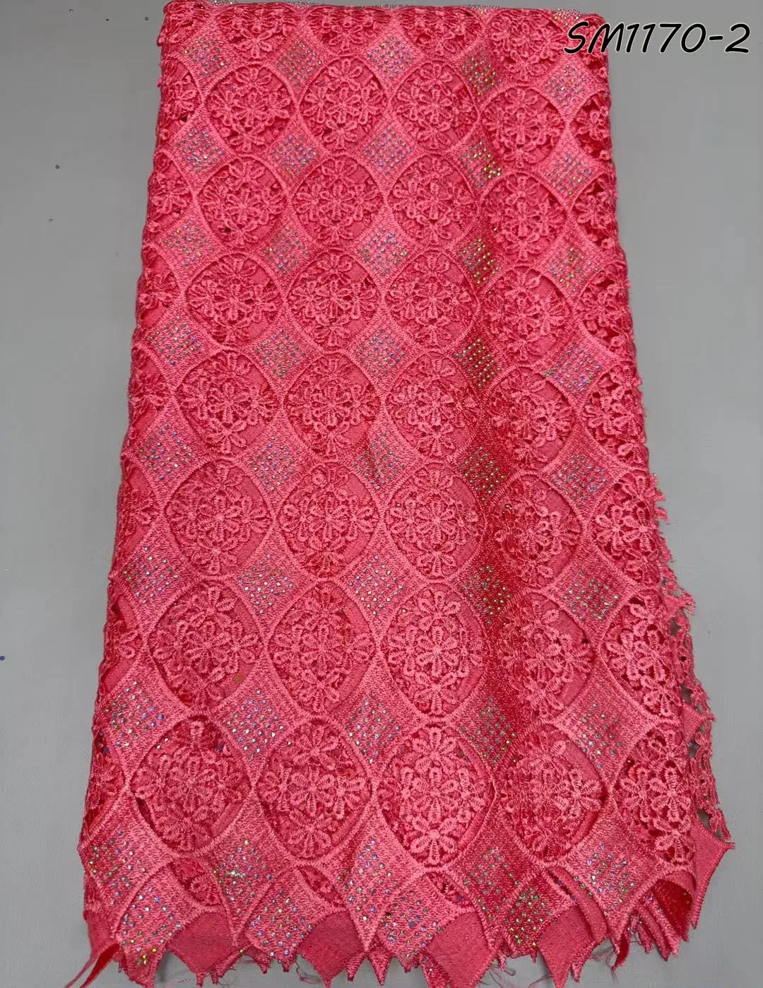 2024 Pure Color African Guipure Lace Fabric High Quality Embroidery Cotton Lace Fabrics Textile With Stones For Lady