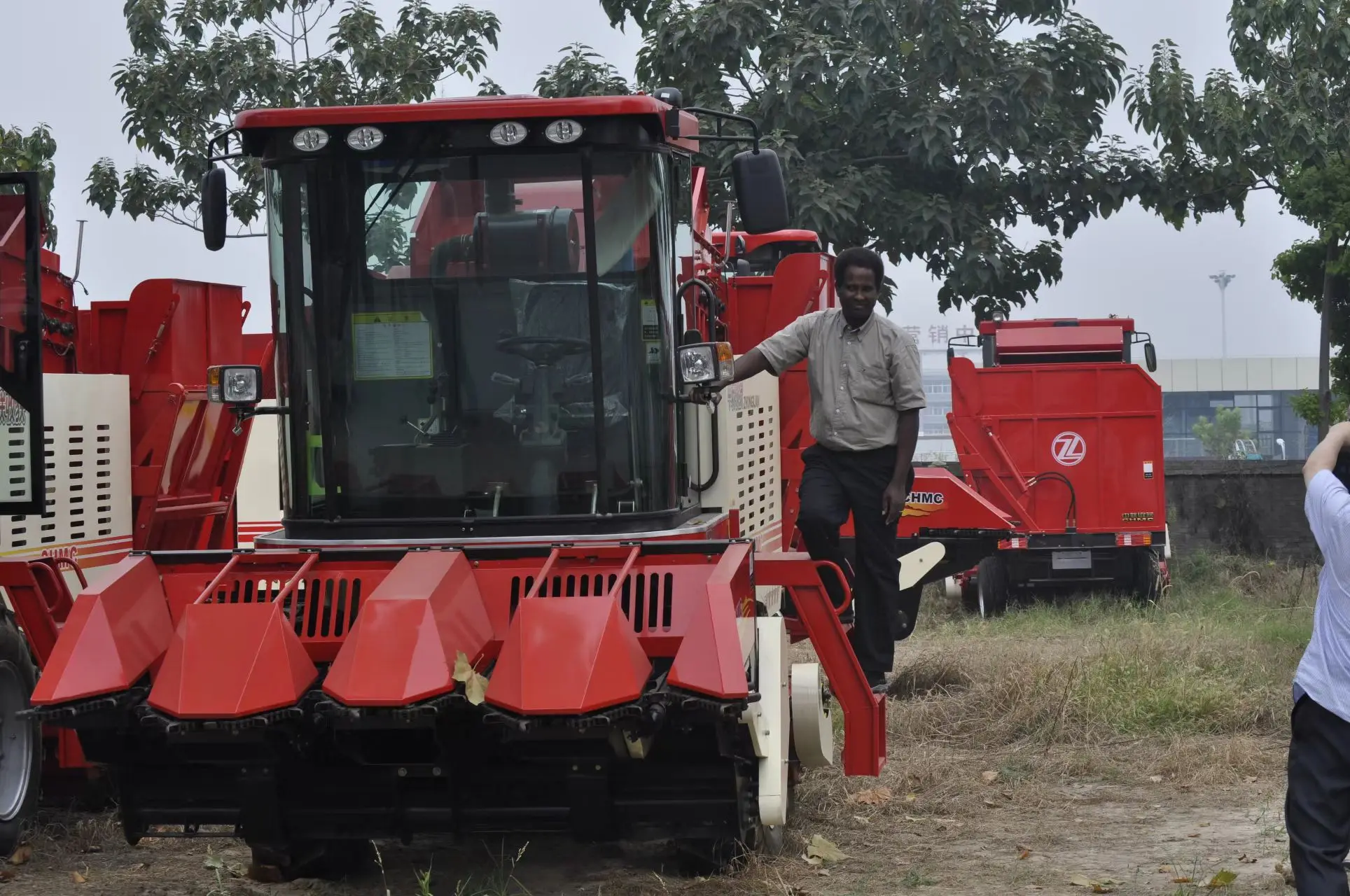 combine harvester09162.jpg