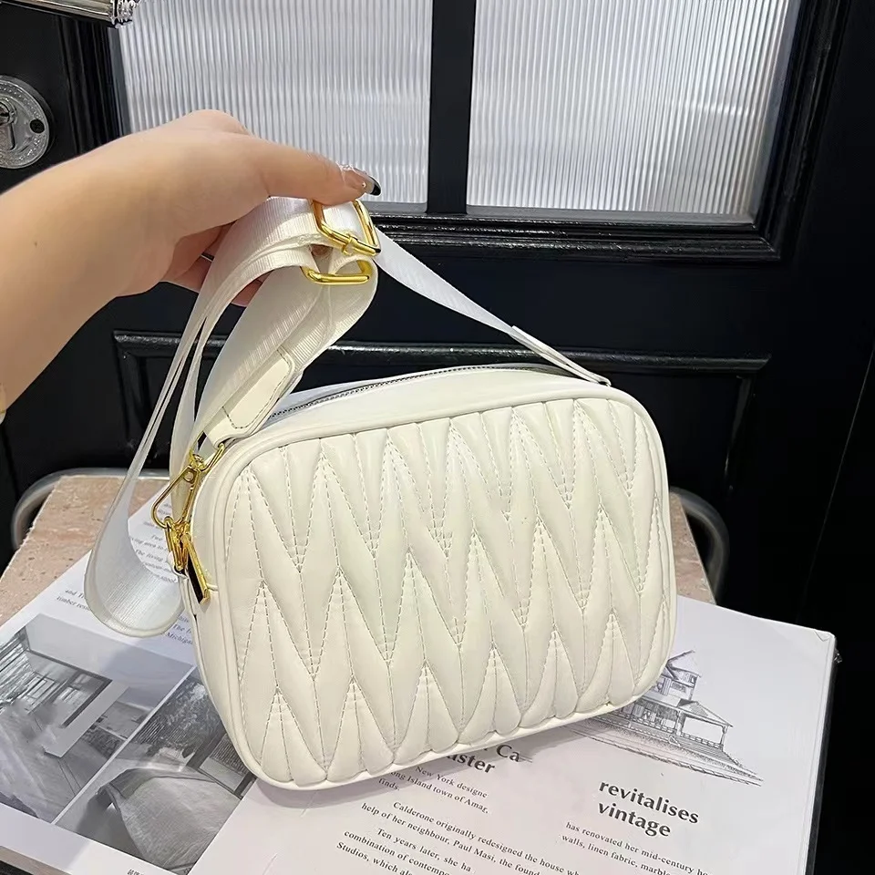2024 new brand  Boston bowling bag  handbag fashion pleated square ladies crossbody bag Candy colors women`s shoulder bag luxury