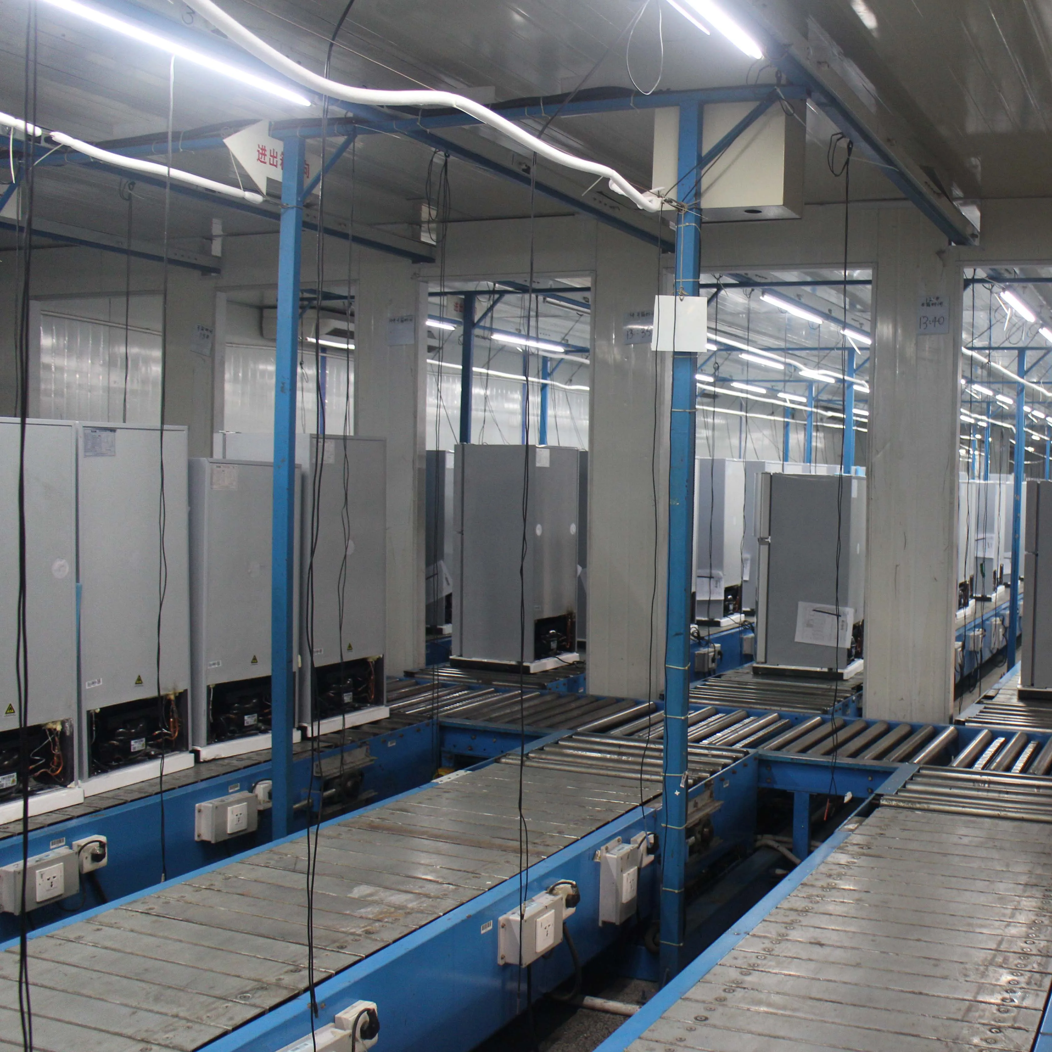 Gravity Refrigerator Assembly Production Line With Light Tube