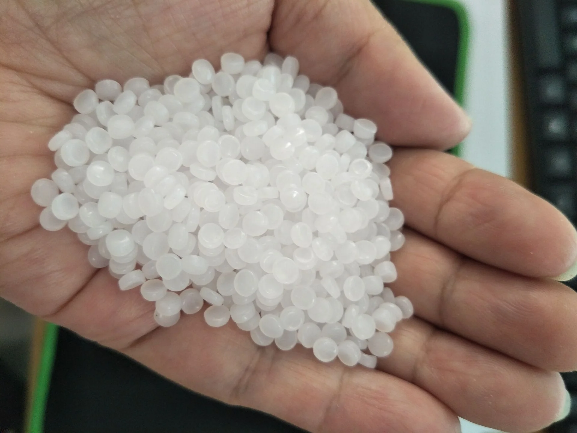pp granules polypropylene / HDPE high density polyethylene 5502ST blow molding grade HDPE