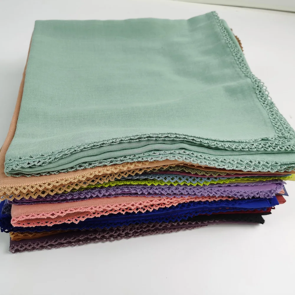 Wholesale Low Price High Quality Summer Malaysia Square Towel Curved Tooth Edge Cotton New Design Cotton Plain Shawl Tudung