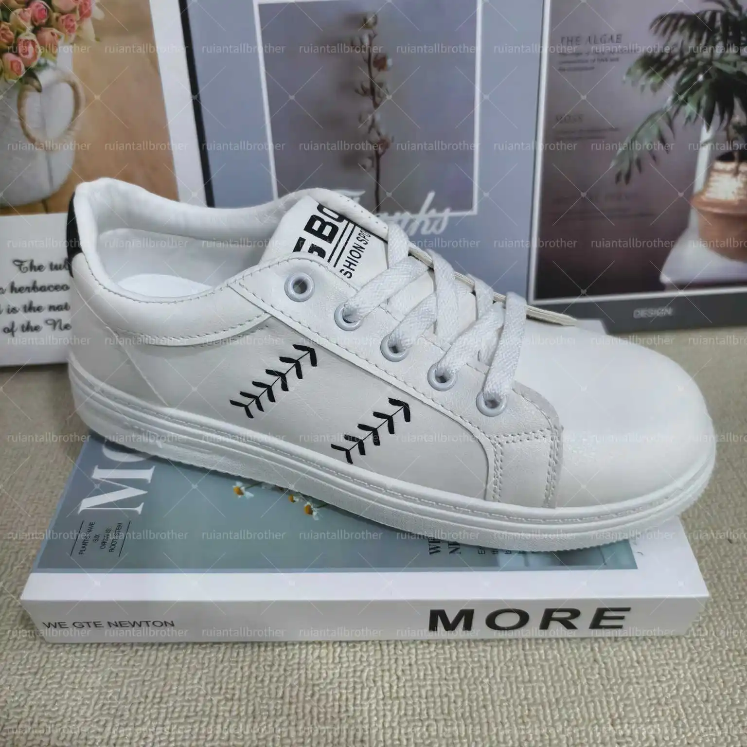 New hot selling minimalist design college style high-quality leather school shoes for women