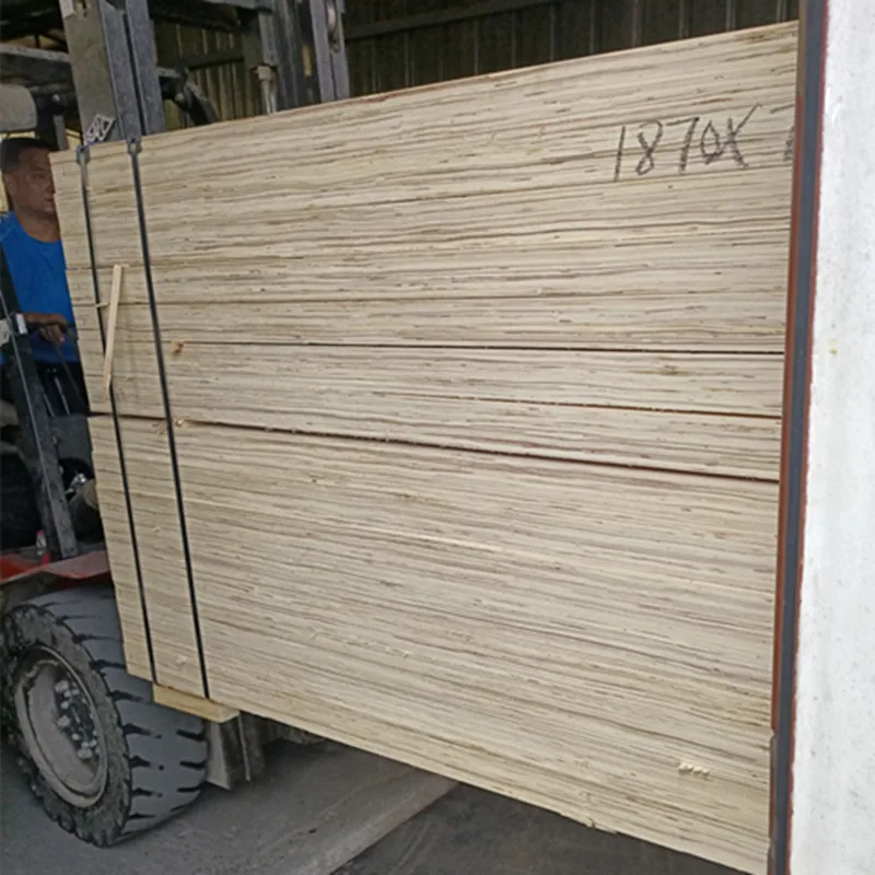 Poplar LVL Plywood Manufacturer/ Packing Grade LVL for pallet/Malayisa poplar lvl poplar lvb for packing