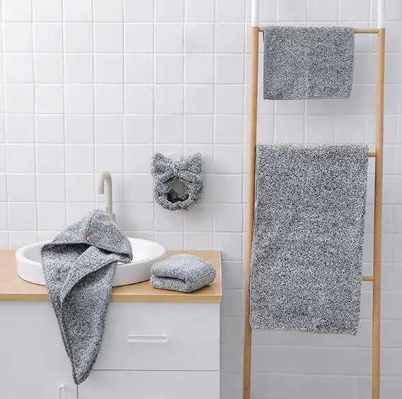 2020 HOT coral fleece towel  microfiber bamboo charcoal fiber bath towel stock