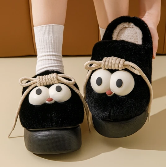 New big eyes cotton slippers for women with thick EVA bottom indoor and outdoor two wear with cartoon plush slippers