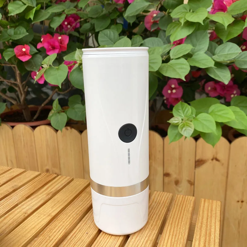 The popular model of PCM01 portable coffee maker 2 in 1 changing full add hot water wireless extract coffee  gifts of Christmas