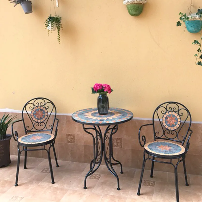 European-style wrought iron balcony courtyard outdoor terrace outdoor bar leisure garden mosaic pattern table and chairs