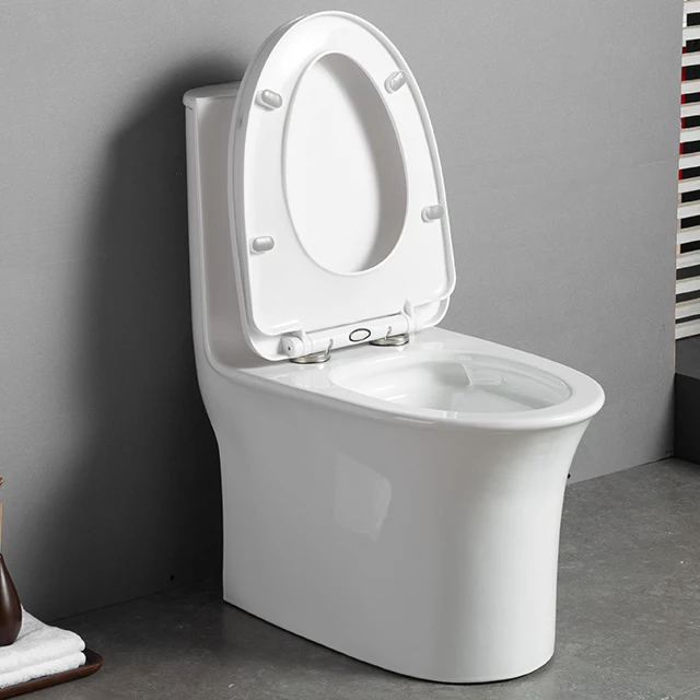 Fashionable Badkamer PP Cover Sitting Pan Closestool One Piece Bathroom Ceramic Toilets