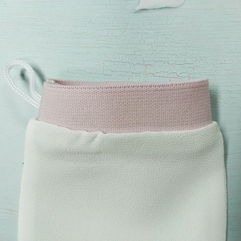 Customize Logo 100% Natural Silk Exfoliating Face Mitt Glove Turkish Exfoliating Gloves Mitts