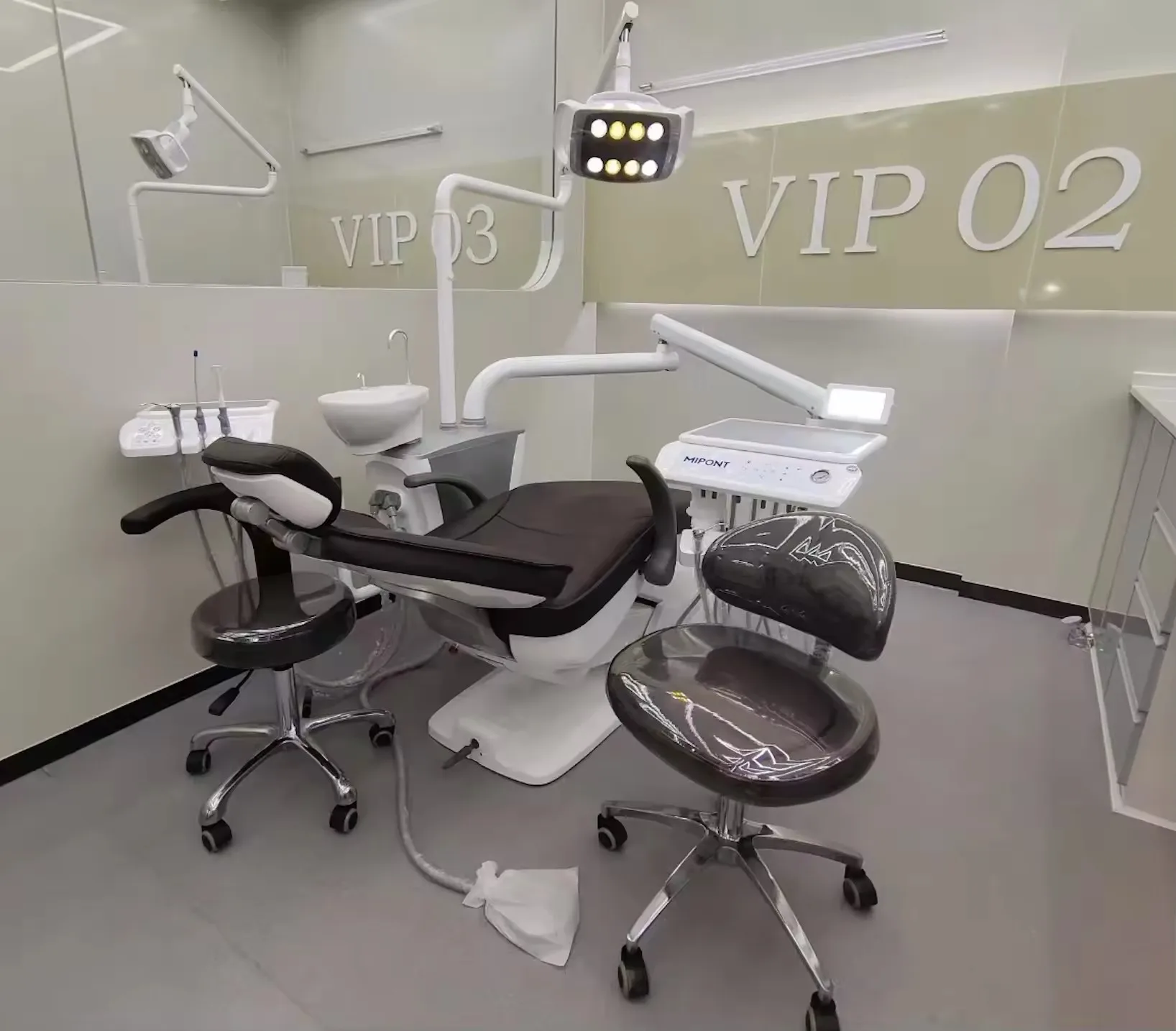 Dental Chair Unit  CE Approved High Quality Noiseless Dental Treatment Machine Dental Chair with Electricity Unit