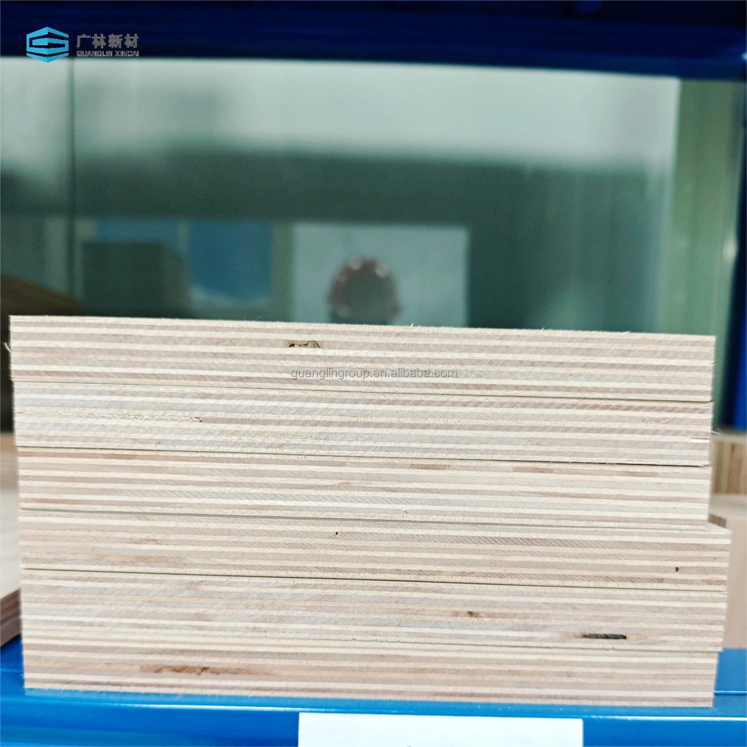 Оптовая продажа ENF E0 Морская фанера толщиной 12 мм с березовой поверхностью эвкалиптовое ядро для высококачественной мебели украшения шкафа