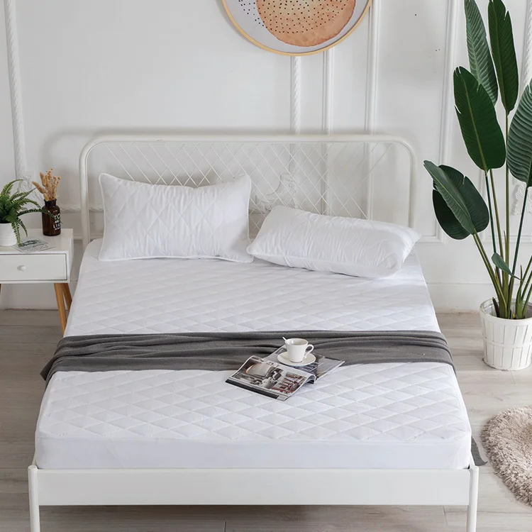 Hot Sell Sleep Well Cheap Polyester Quilted Mattress Cover Protector