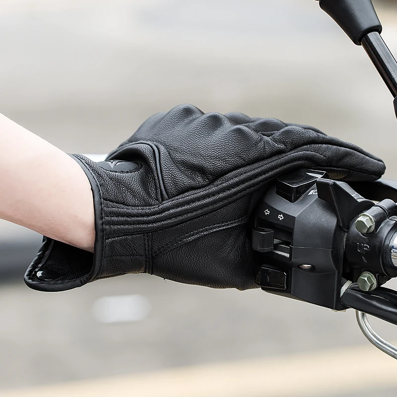 
High quality motorcycle safety gloves anti - fall touchscreen motorcycle leather riding gloves 