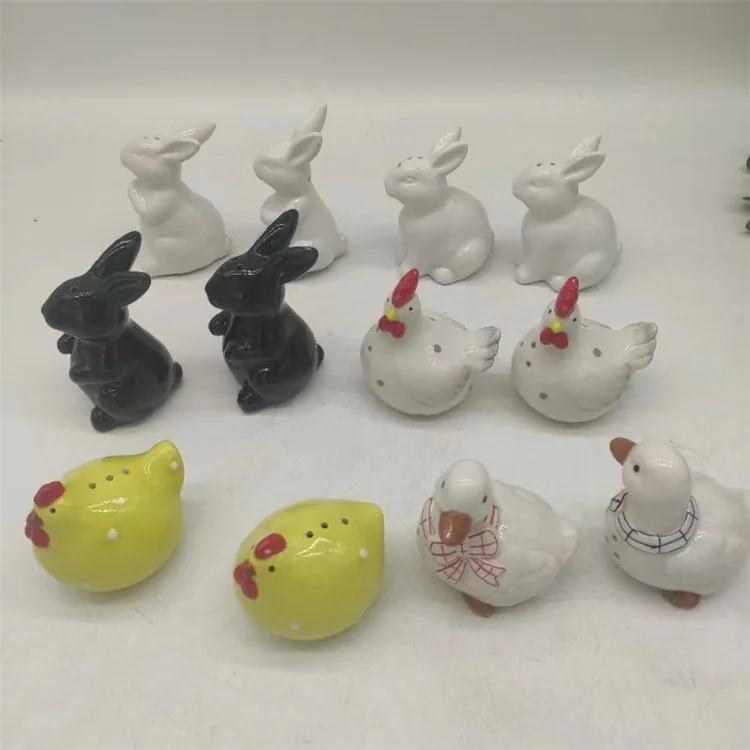 Ceramic 3D farm Animals shaped fancy salt and pepper jars set vintage cute salt and pepper shakers  for table