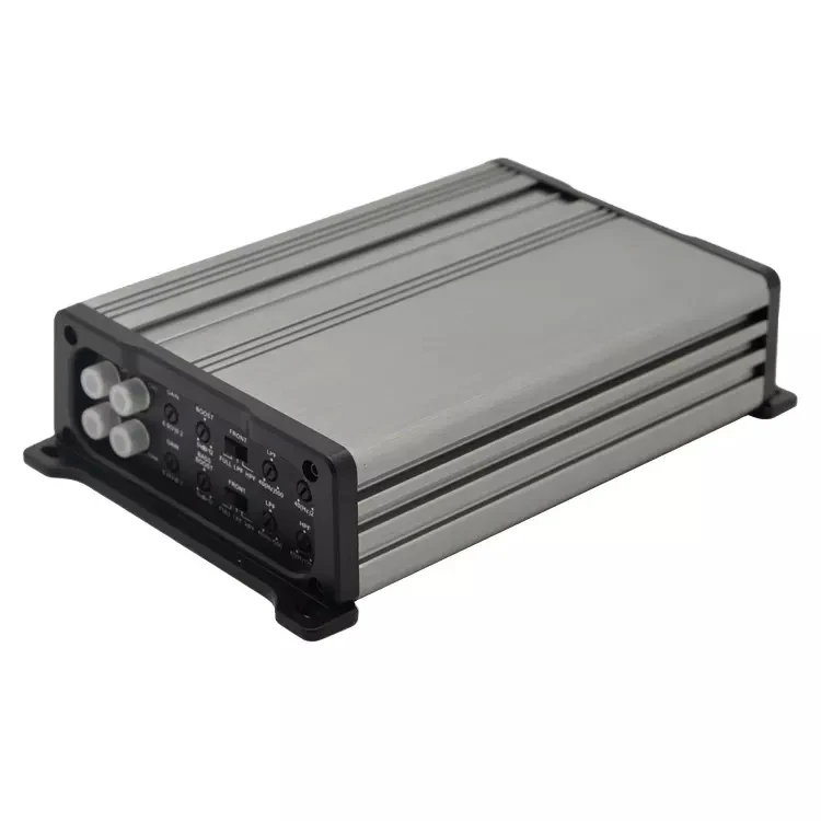 Распространён в США виде автомобильного усилителя класса D с аудио-д