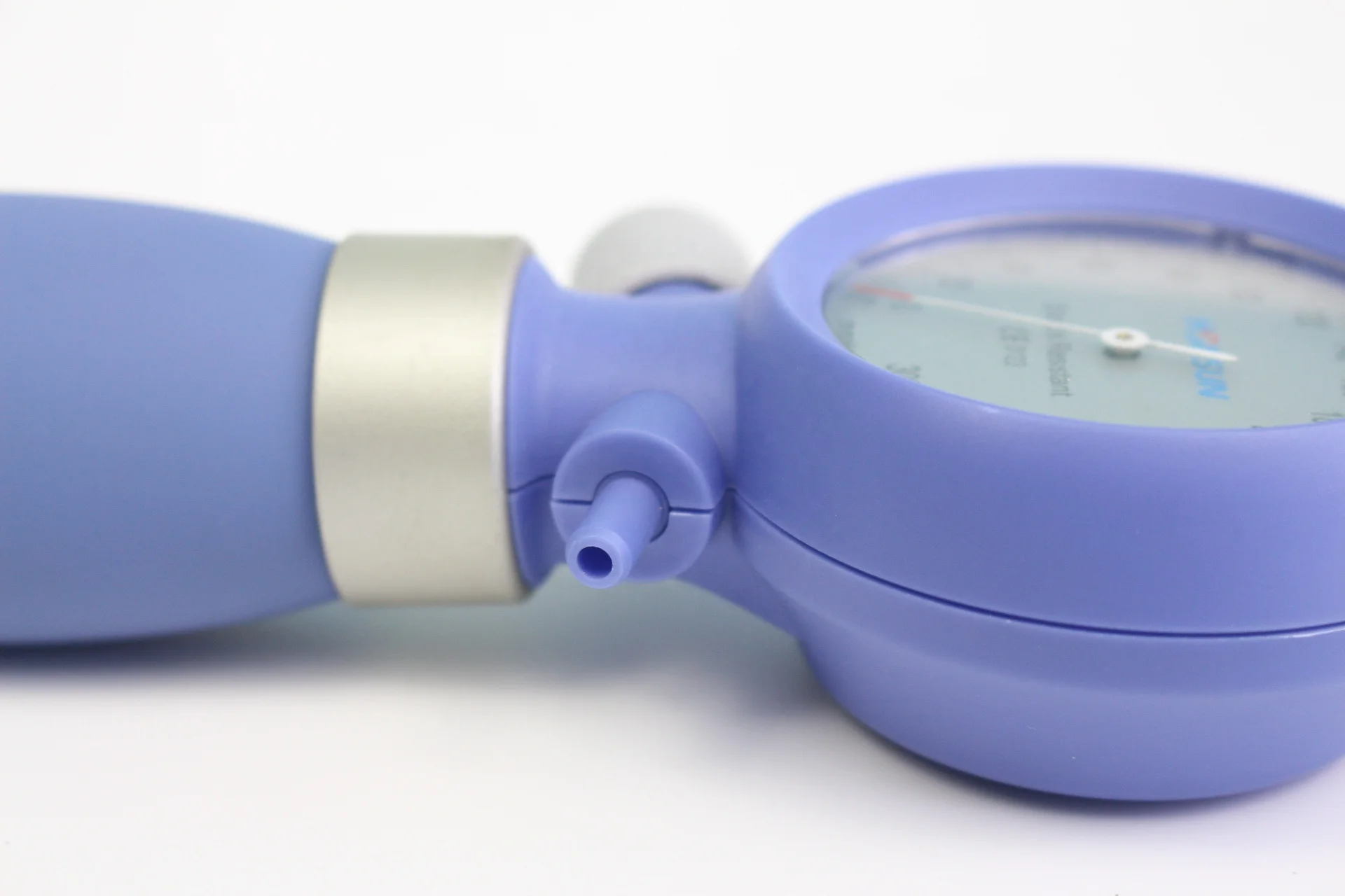 HONSUN HS-201Y Economical Aneroid Sphygmomanometer Palm Wrist Sphygmomanometer With Unique Shock Resistant Case