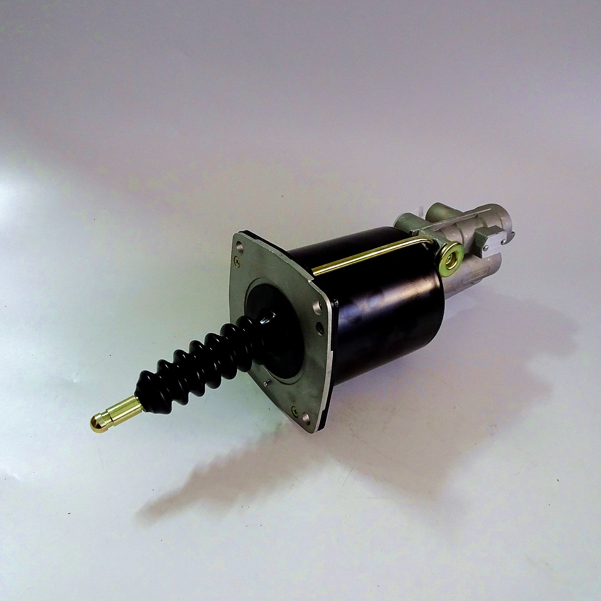 Master brake cylinder