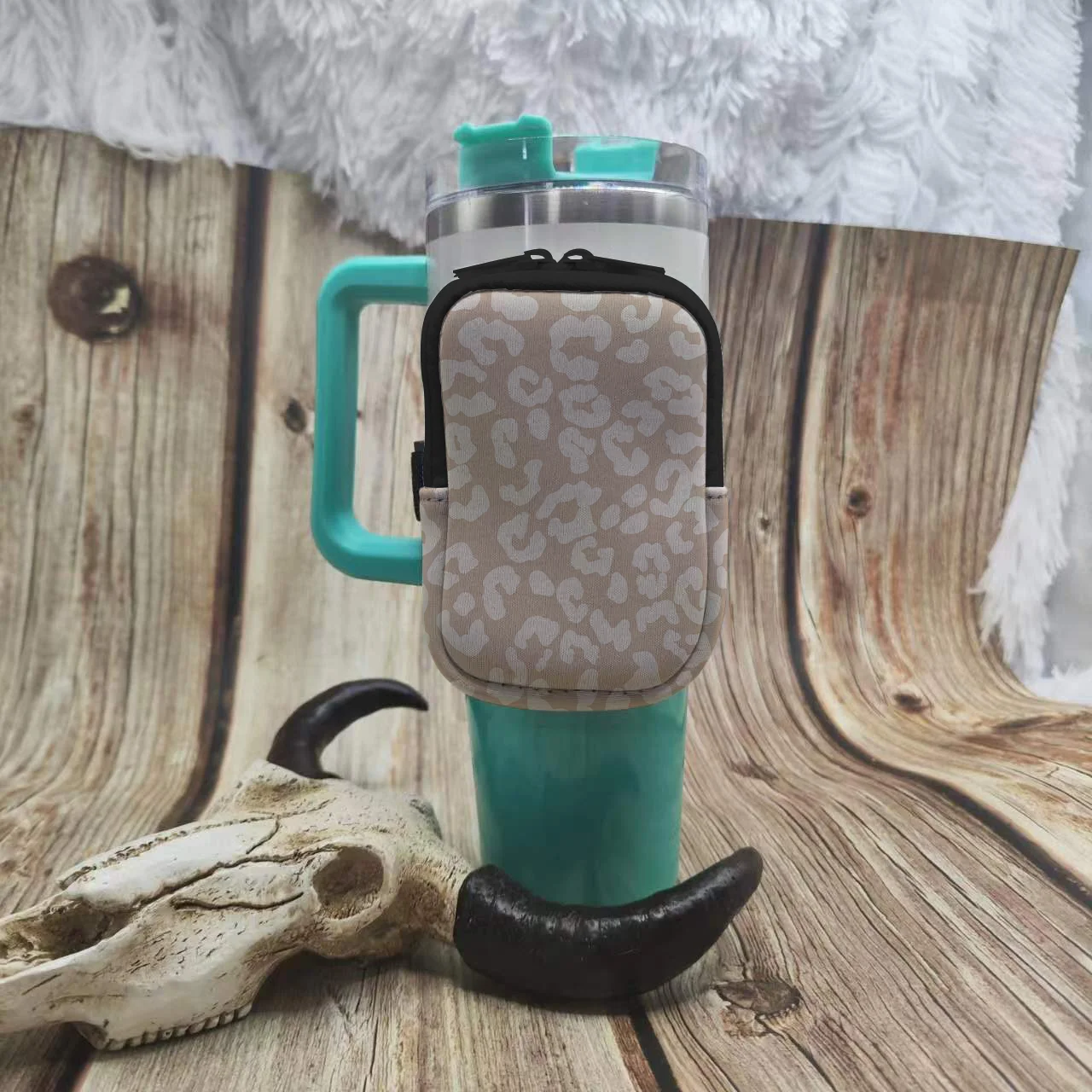 Wholesale Neoprene Western Cow Leopard Tumbler Pouch