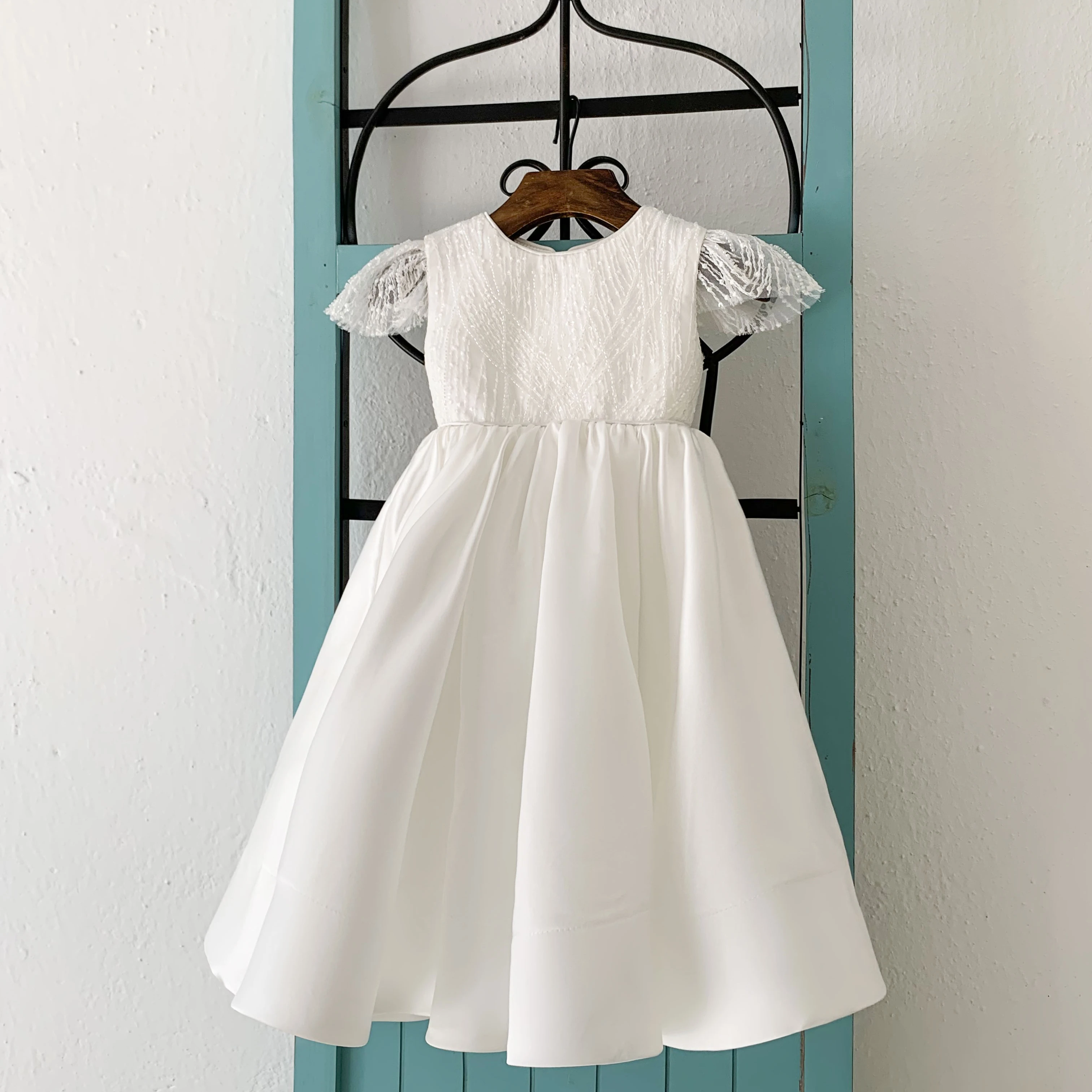 Short Sleeves Lace Satin Christening Dress Baby Girl Christening Gown Christening Outfit Baptism Dress