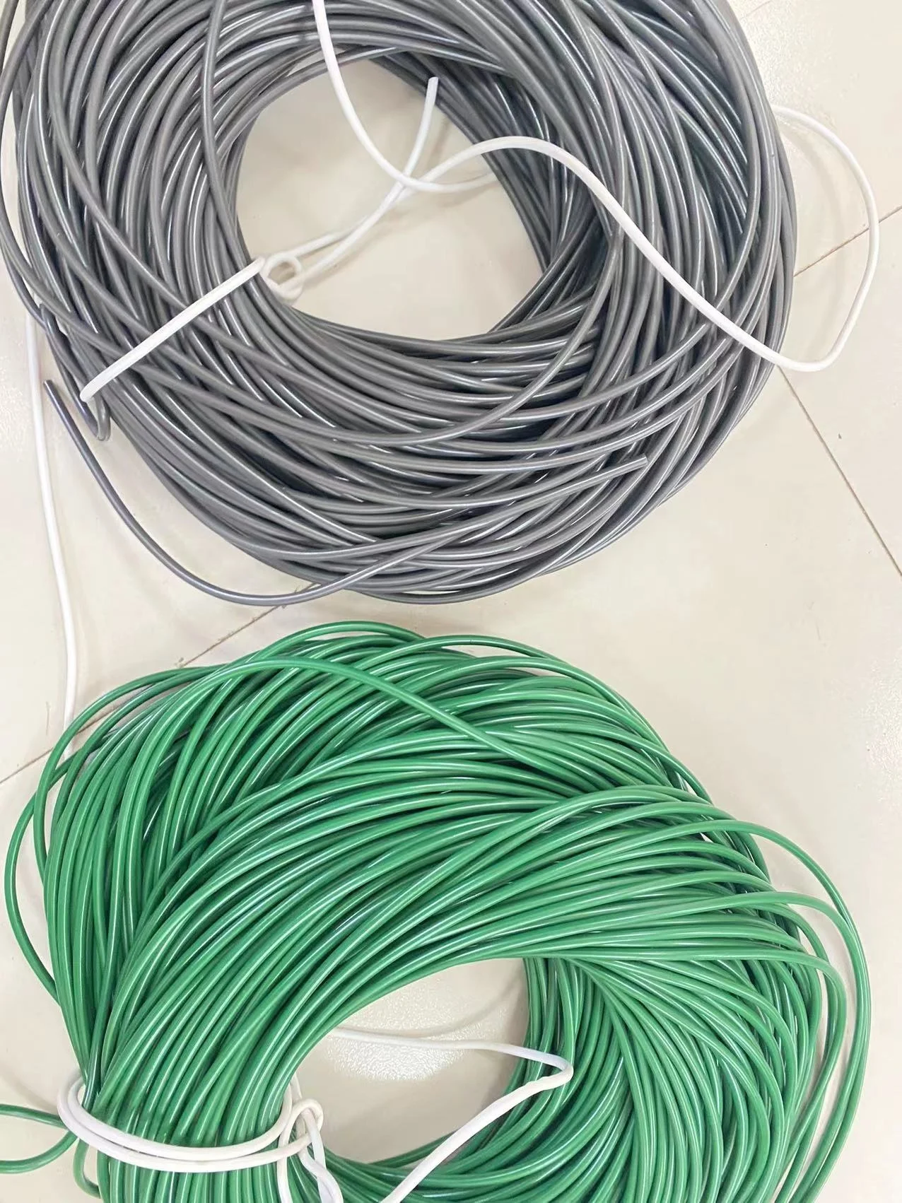 China strong load-bearing steel wire PVC fiber clothes washing line hanging clothesline balcony quilt drying rope