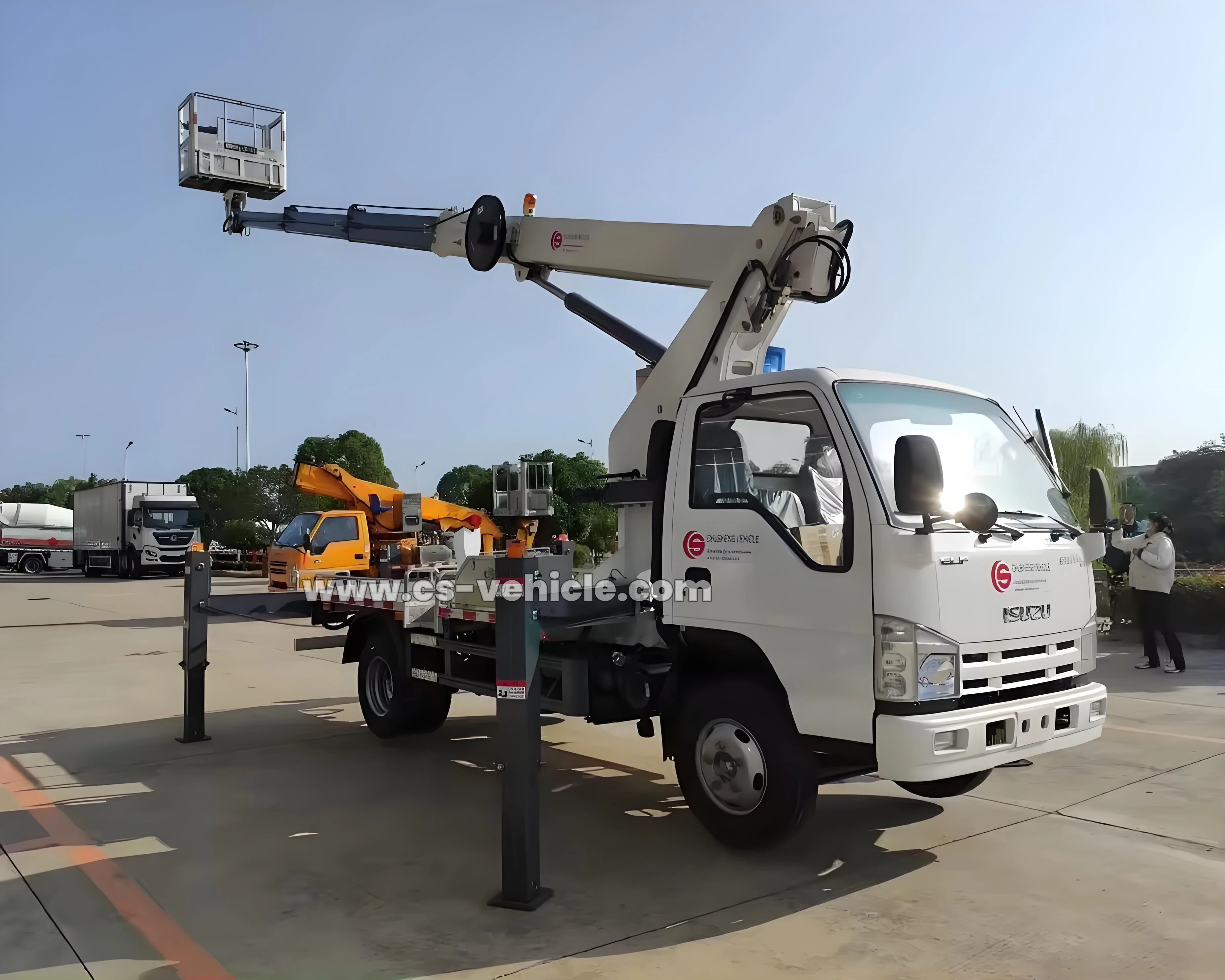 Factory Price Used ISUZU 4*2 16M 18M  High-altitude Telescopic Boom Lift Truck for sale