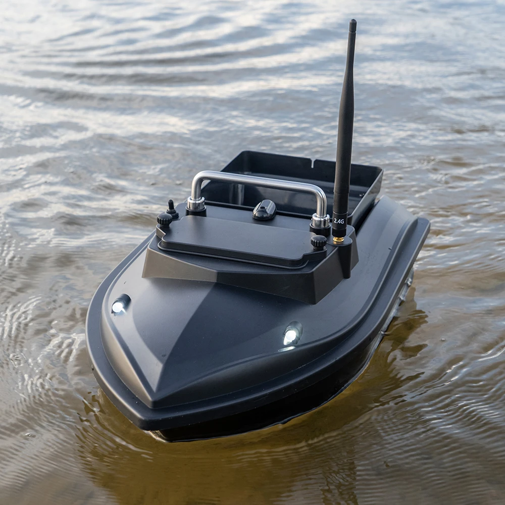 Flytec V050 RC Fishing Bait Boat Dual Power Supply Fish Feeder Device 500M Distance 2kg Bait Loading Remote Control Boat