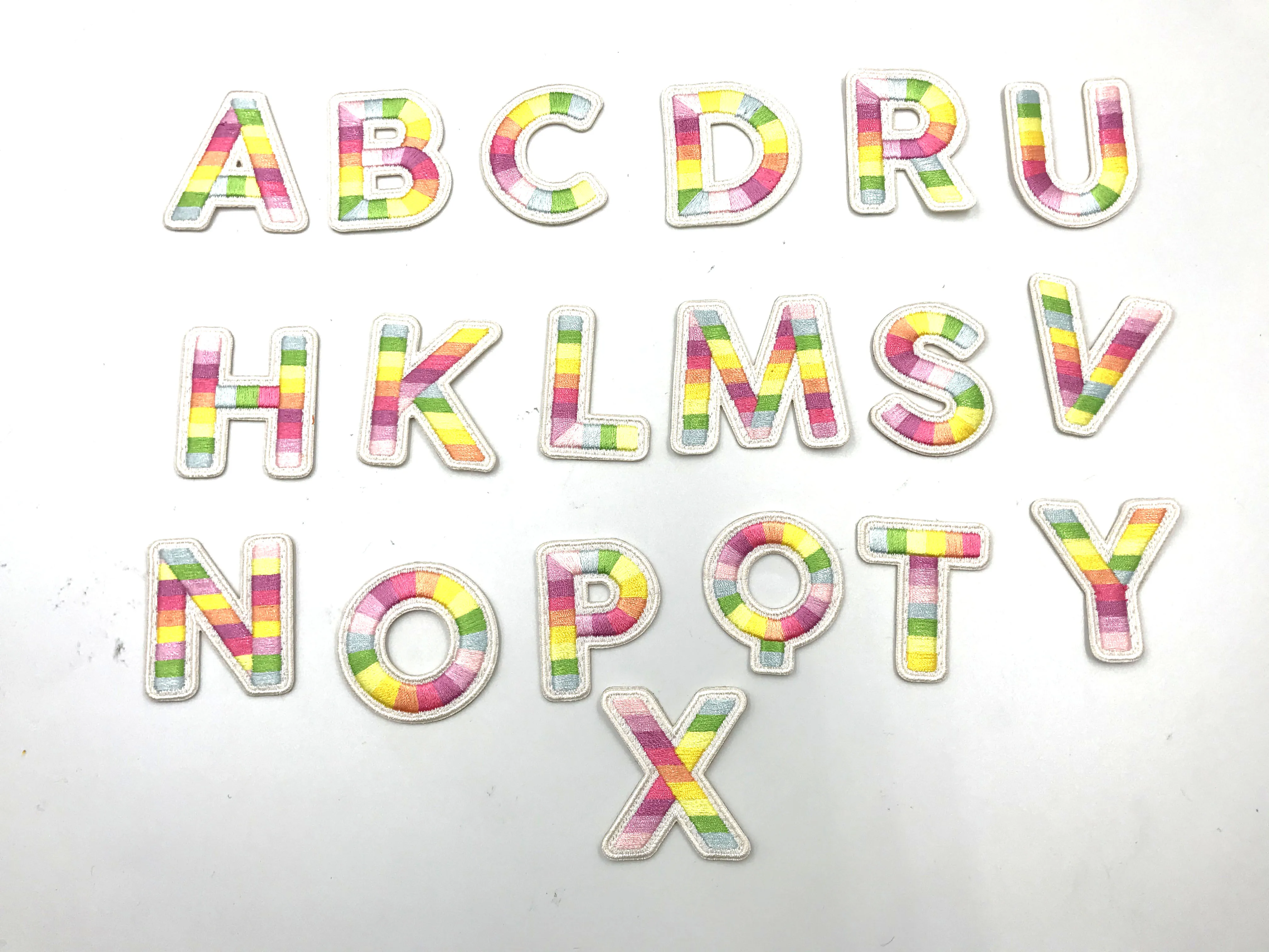 full color Alphabet Pearl Rhinestone Words Iron on Patches Applique 3D Handmade DIY Patch Cute Initial Letter Patches for Cloth