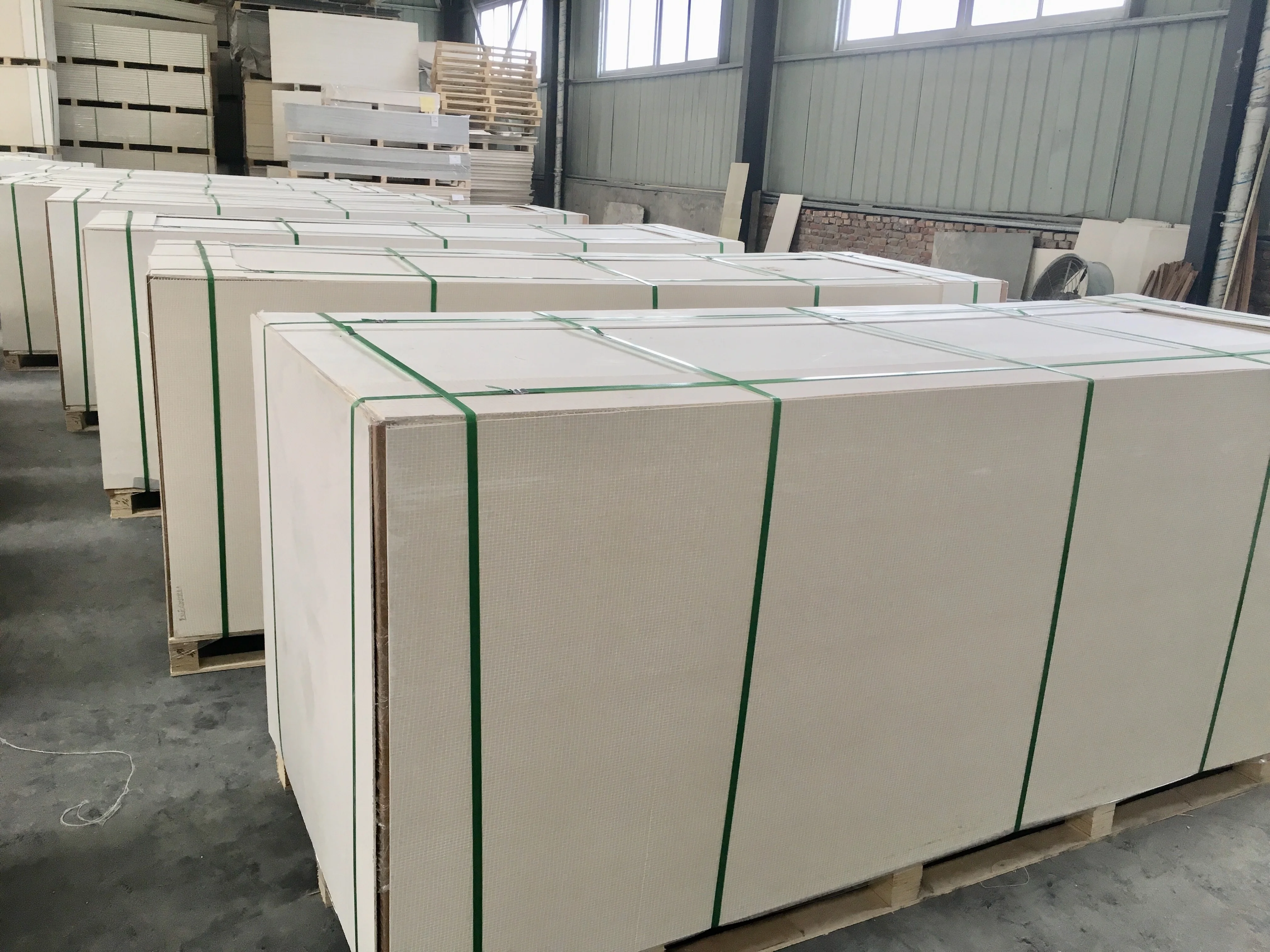 Fire Resistance MGSO4 MGO Board Substitute for Fiber Cement Board