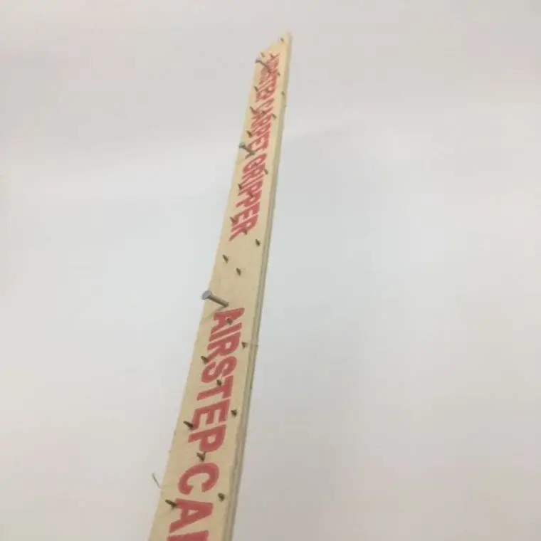 Wooden carpet smoothedge / tack strip / carpet gripper