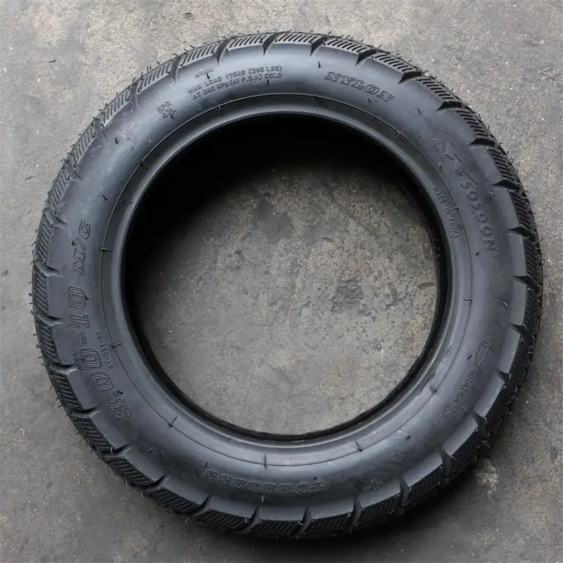 Шина для мобильного скутера 3,00-10 бескамерная