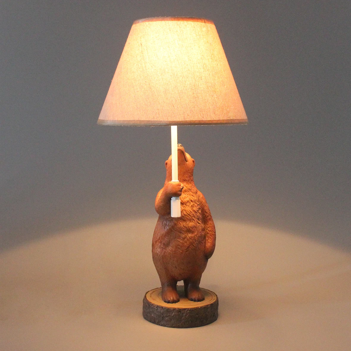Creative brown bear polyresin fancy table desk lamp study lamp table lights bedroom lamp