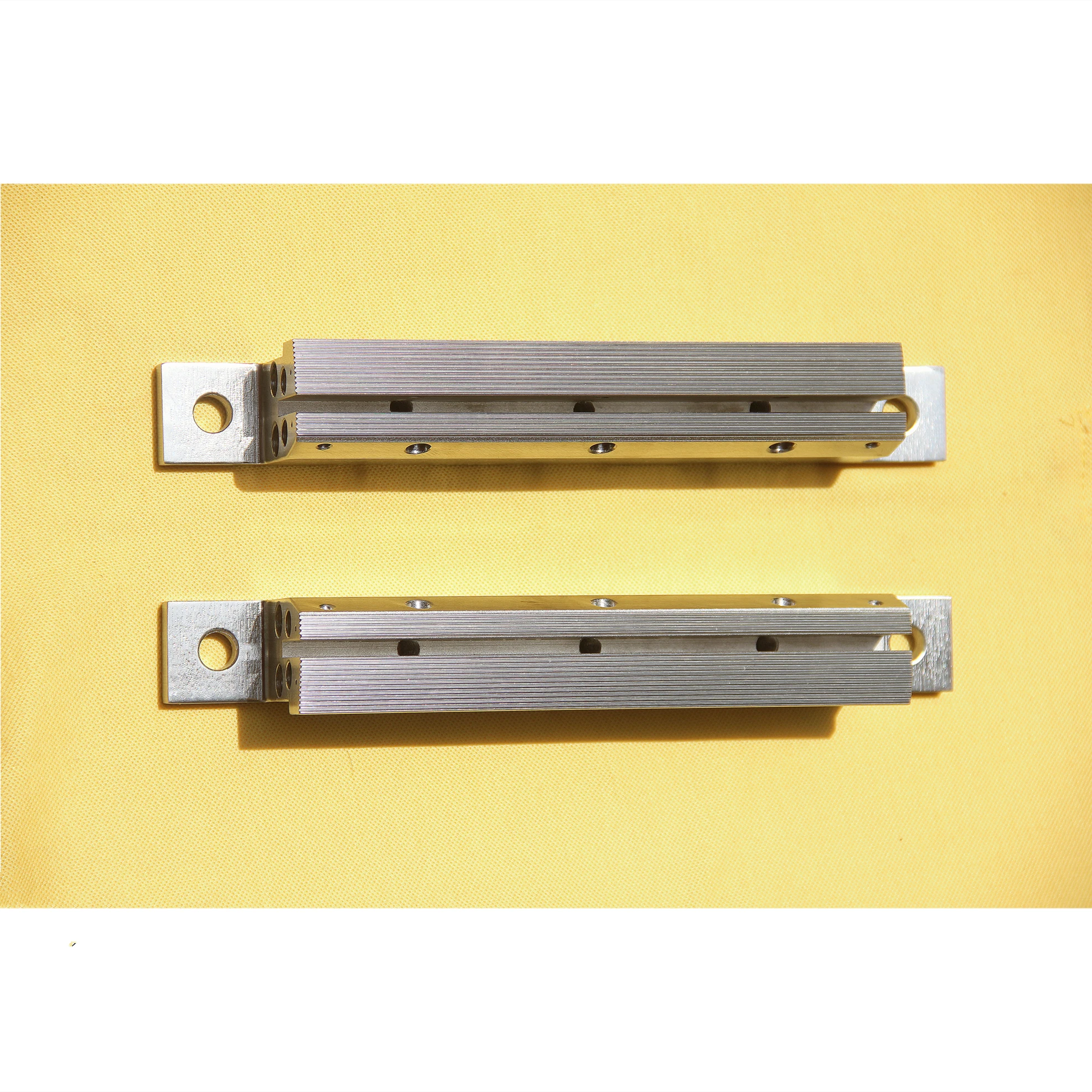 Индийская упаковочная машина для герметизации зажимов с ножом