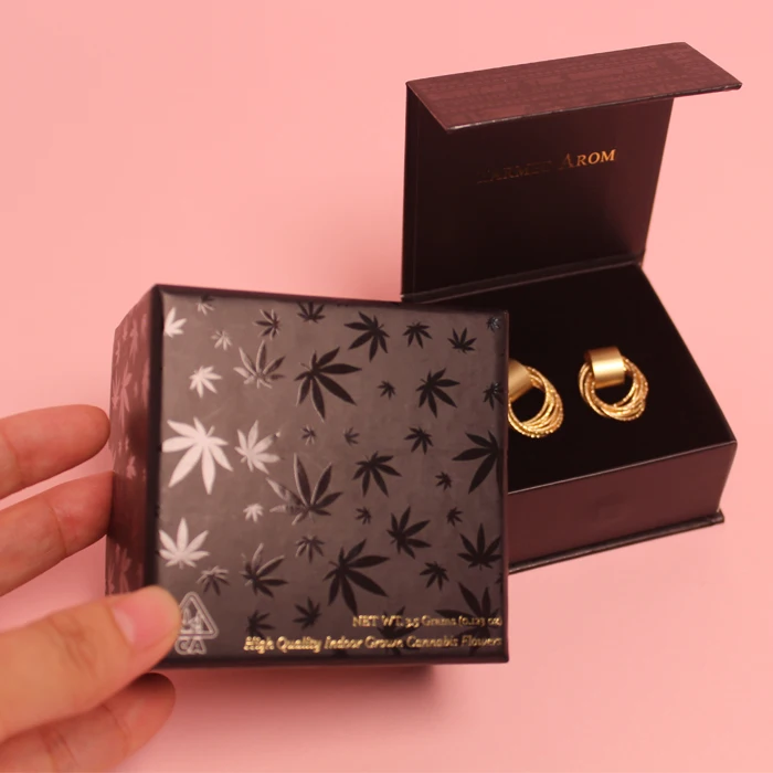 Luxury Flip Top Magnetic Jewelry Box Customized Color Cardboard Bracelet Ring Earring Necklace Jewelry Box With Logo