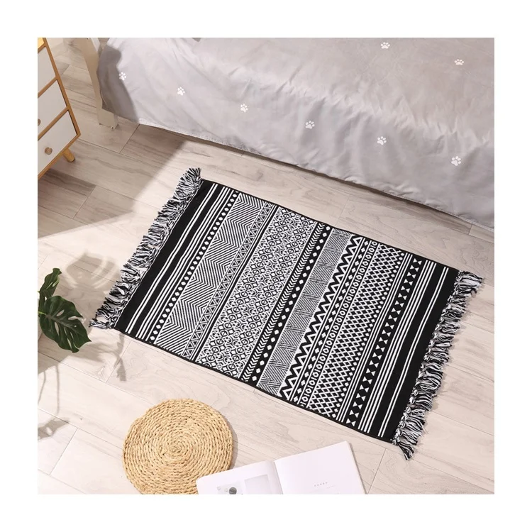 Manufacturer Boho Ethnic Bathroom Door Mats Carpet Runner Washable Woven Tufted Cotton Tassel Rugs For Living Room