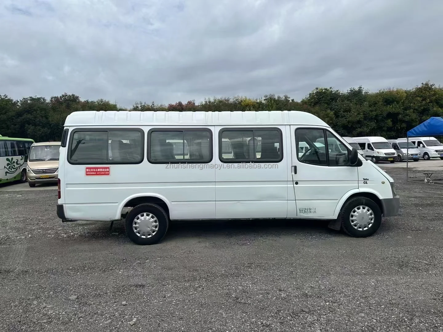 Emission Standards 17-Seat Tourist Bus With Manual Transmission Diesel Fuel-Used