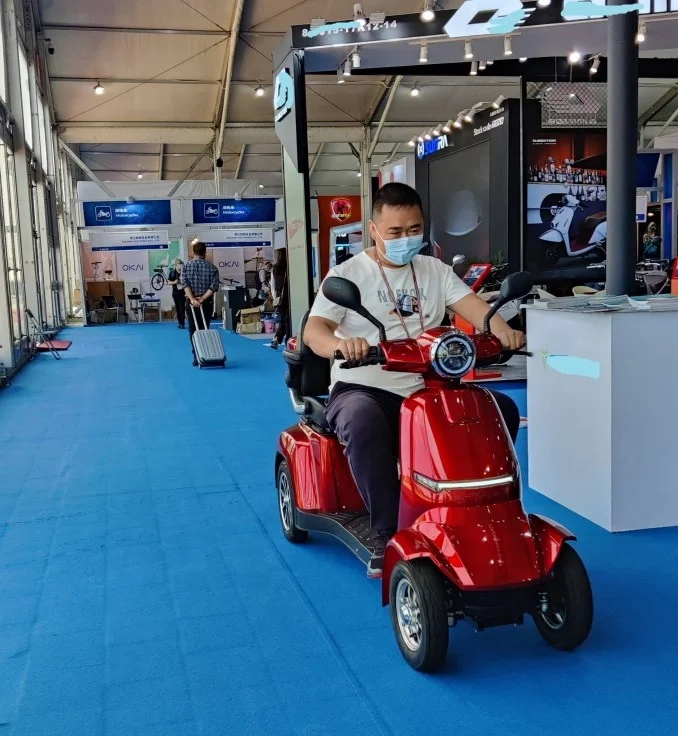 2 seats electric scooter