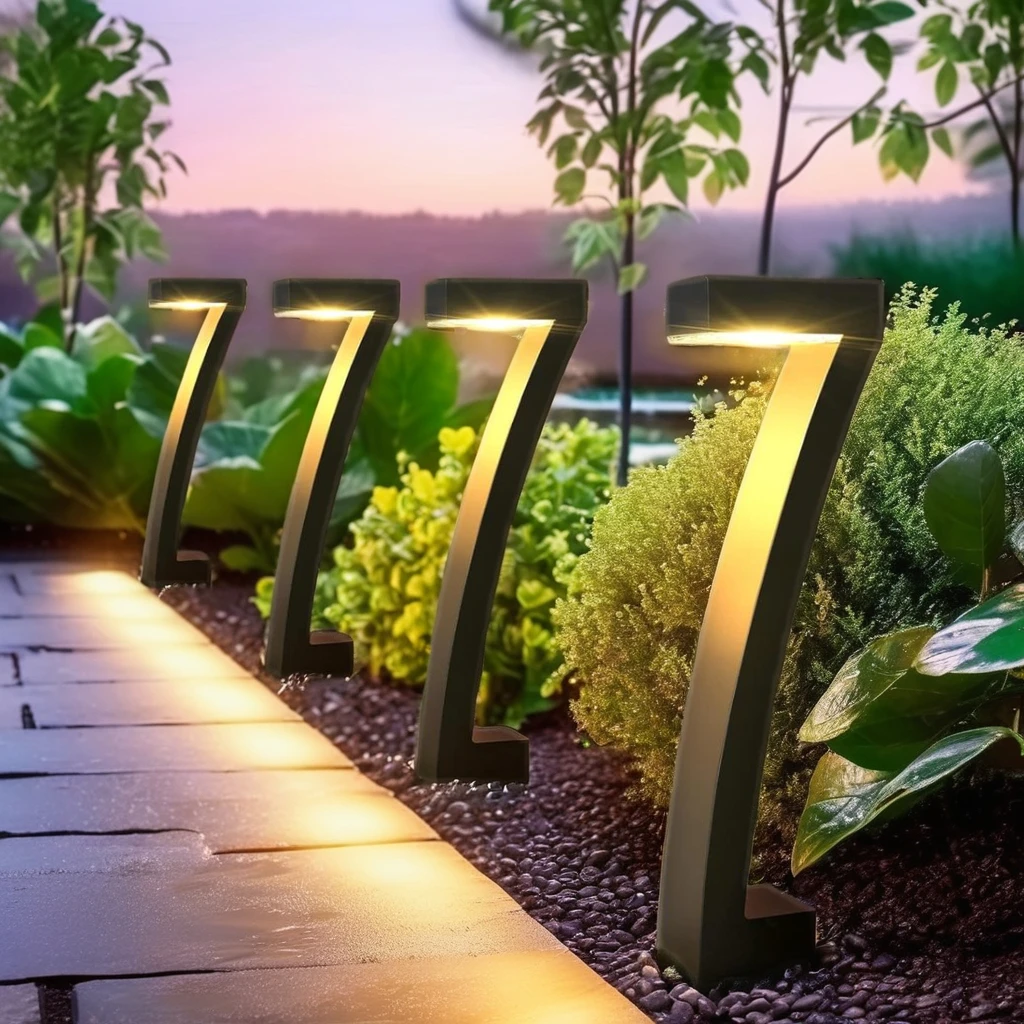 IP64 Waterproof  Warm White Pillar Solar Pathway Lights Outdoor Garden Stake Lawn Lights