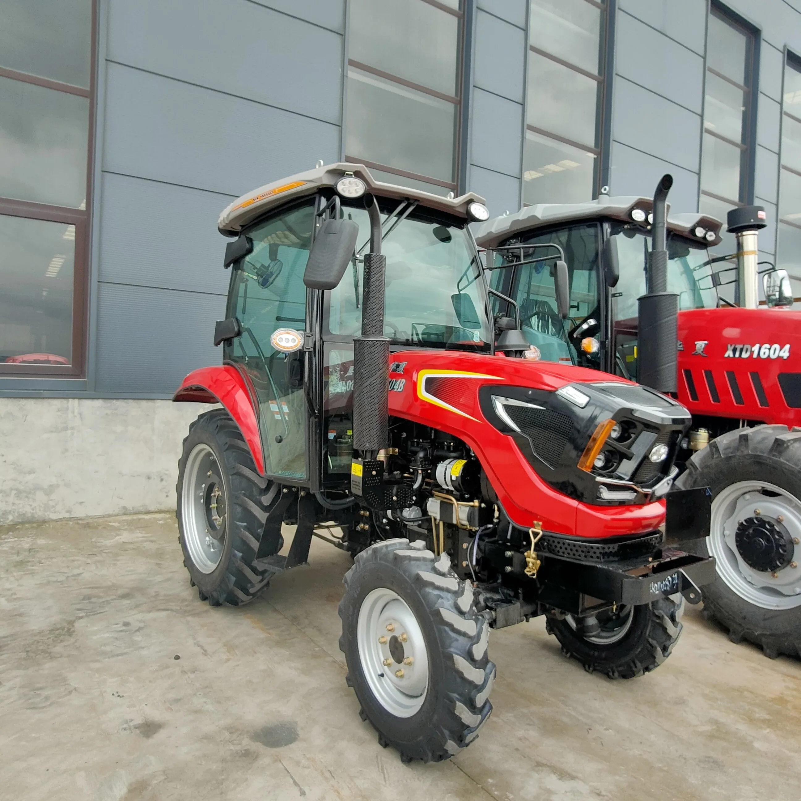 4x4 50hp Fan Cabin Farm Tractor Agricola diesel Engine Traktor Hydraulic System Trator