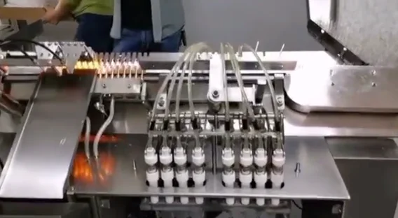 Производитель из Шанхая, 100%, автоматическая машина для розлива стеклянных ампул с 2 насадками, машина для розлива и закупорки бутылок