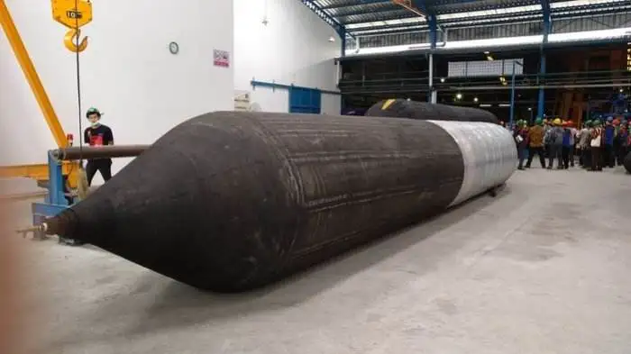 High-quality rubber lifting bag ship lifting bag ship launching lifting airbag