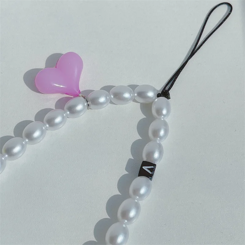 Hot Selling New Fashion Simple Super Cute Heart Phone Chain Pearl Beads Mobile Phone Strap