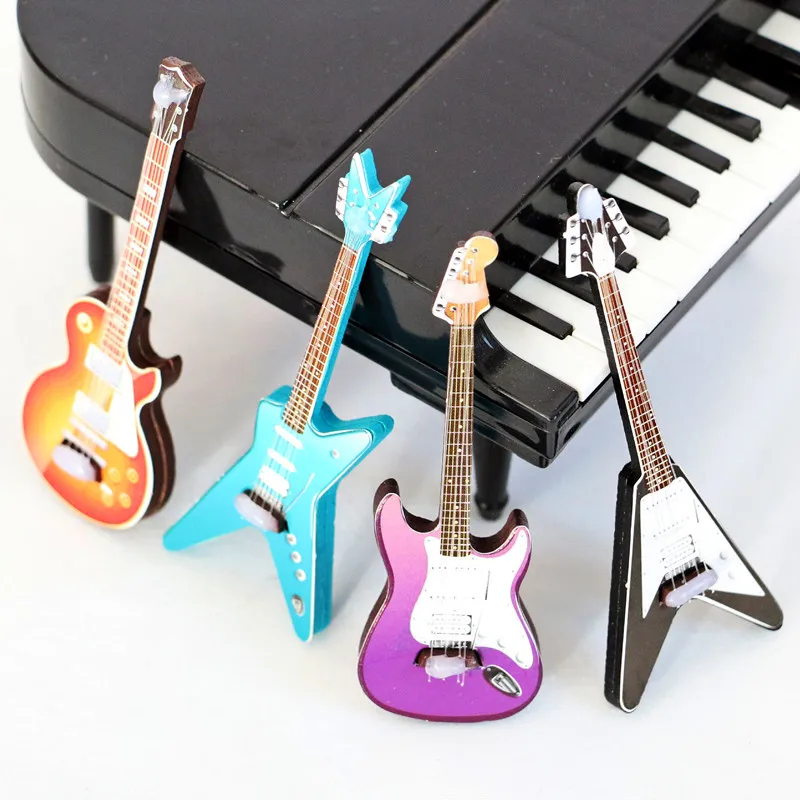 1:12 Toy Musical Instruments Classical Guitar Toy Doll House Accessories Decoration Miniature Mini Shooting Props