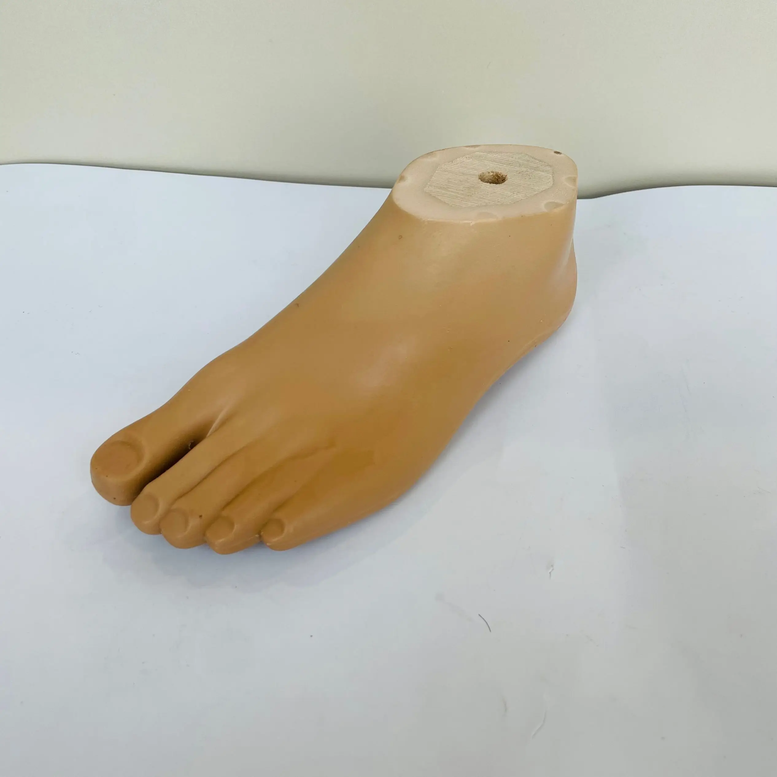 Medical Artificial Limbs Polyurethane Sach foot with Prosthetic Toes prosthetic foot manufacturer