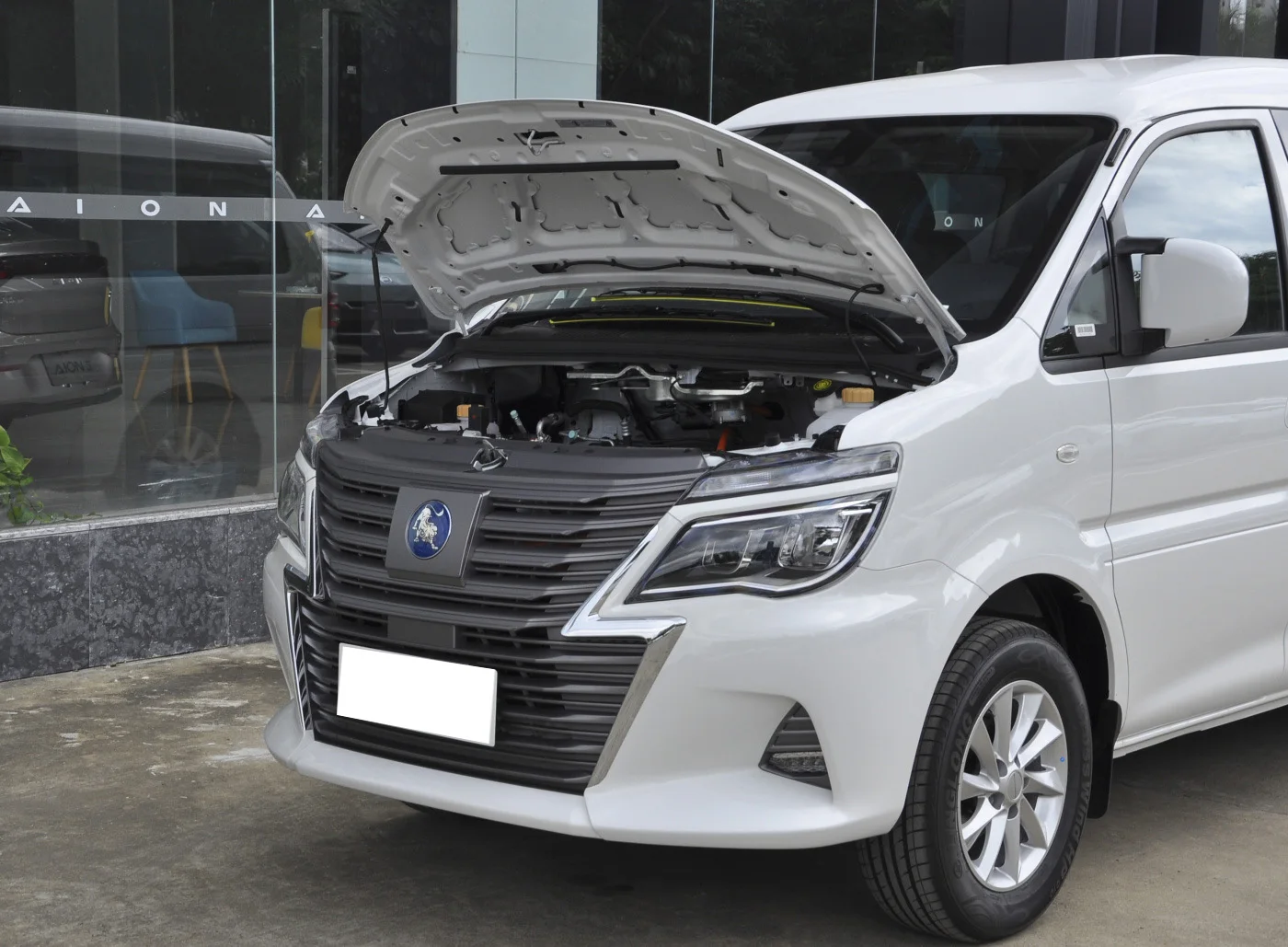 Новинка Лидер продаж Электрический mpv автомобиль DONGFENG для взрослых Ev Hev Phev сделано в Китае hih
