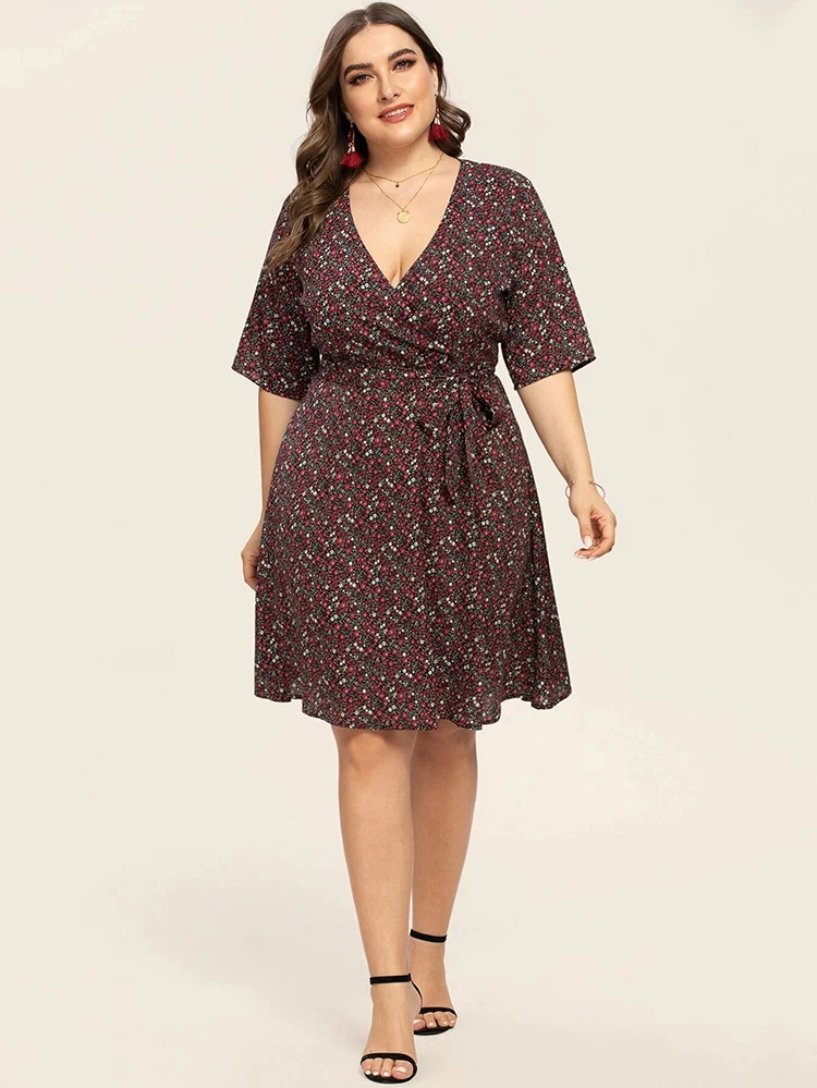 V-neck Long Skirt with Lantern Sleeves flora Printed plus size Dress