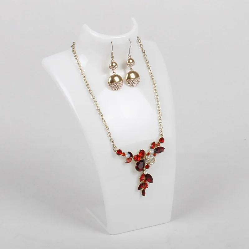 Good Quality Three Colors Mannequin Necklace Jewelry Pendant Display Stand Holder Show Decorate Jewelry Display Shelf 12.5*19cm