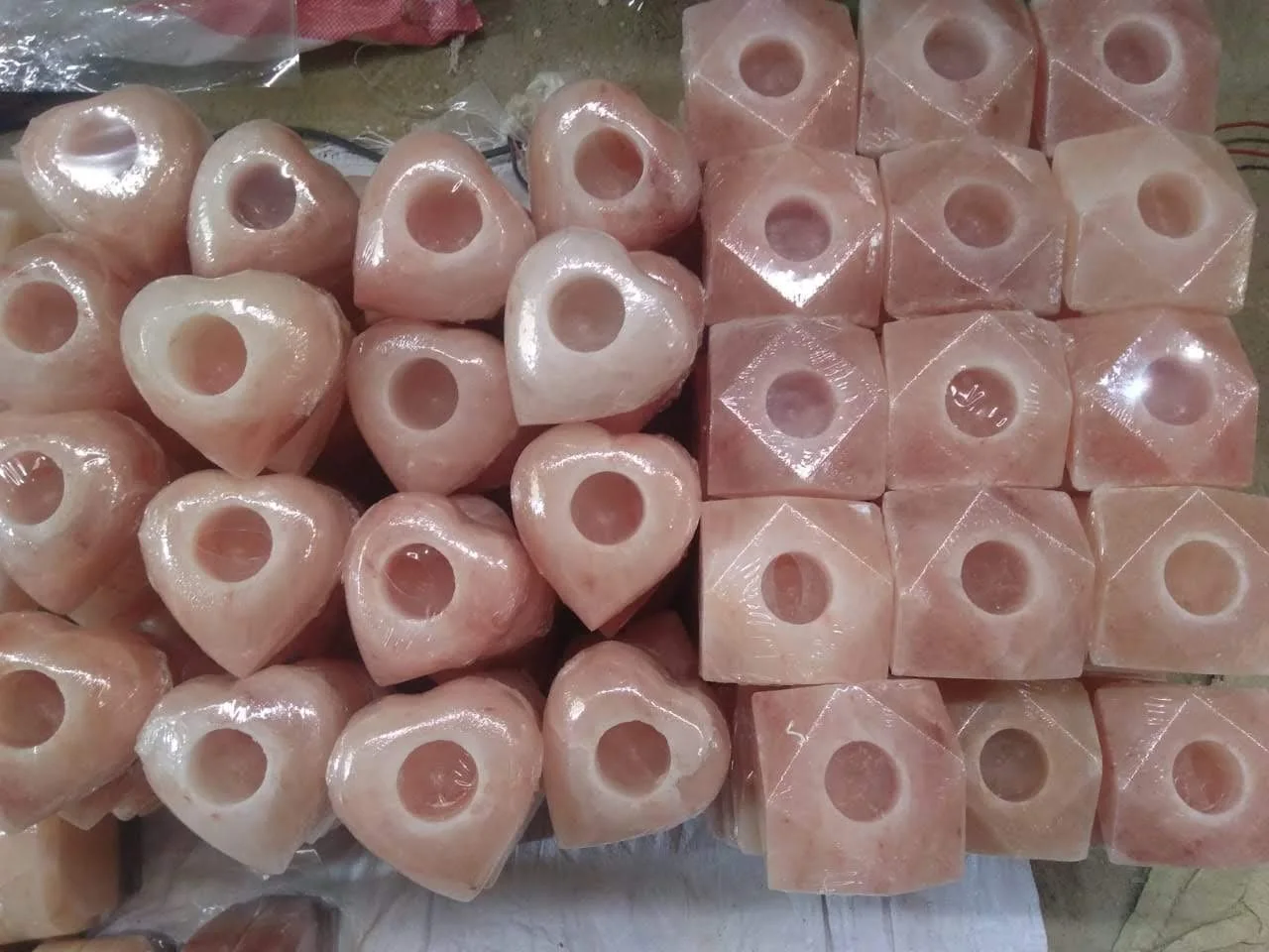 Customised Himalayan Salt Candle Holders 4x4x2 Decorative Manufacturer & Wholesale from Pakistan
