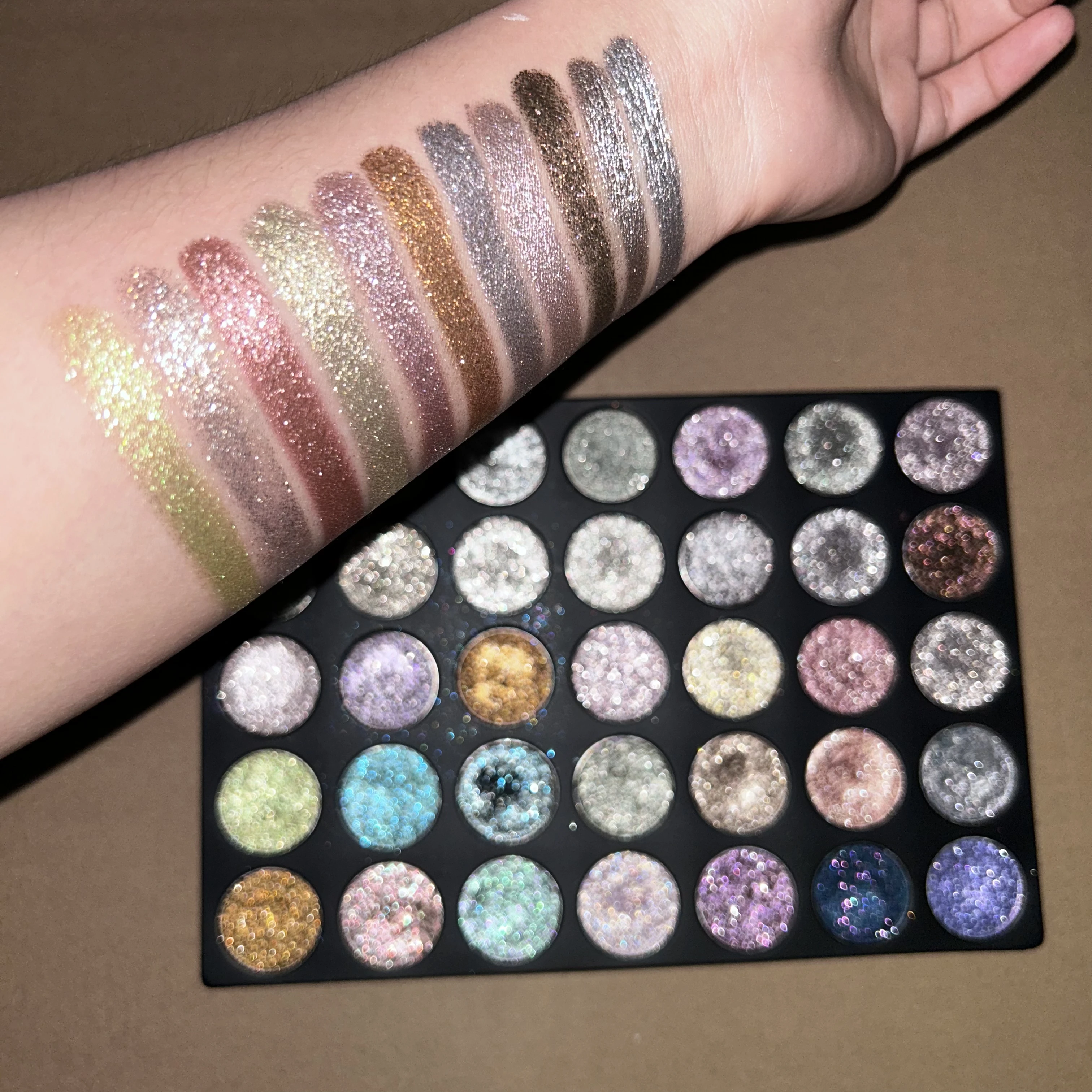custom vegan eyeshadow shimmer Metallic duochrome sparkly glitter pigment nude color pressed eyeshades palette